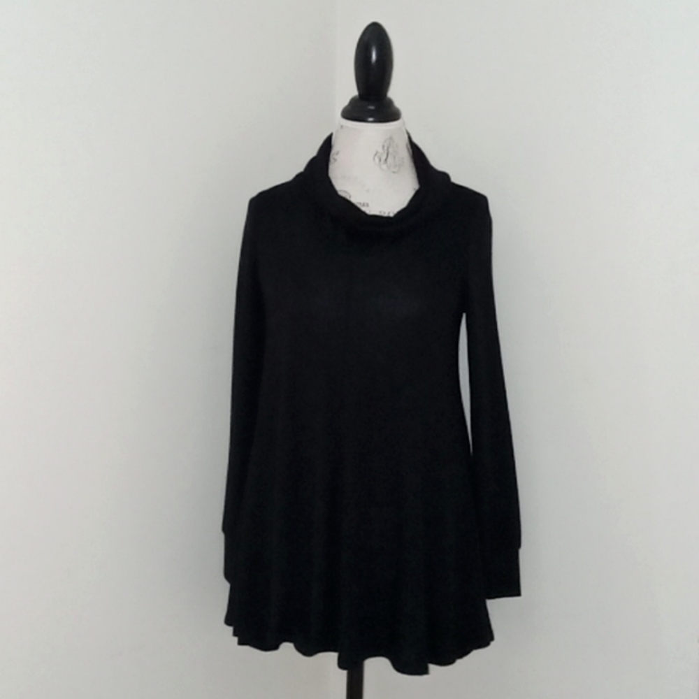 Grace Elements Black cowl neck sweater high/low size small